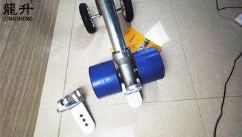 ETB25-2電動(dòng)搬運(yùn)牽引桿輪子細(xì)節(jié)展示 ETB25-2電動(dòng)搬運(yùn)牽引桿輪子細(xì)節(jié)展示