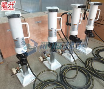 集裝箱同步千斤頂實物圖四 集裝箱同步千斤頂實物圖四